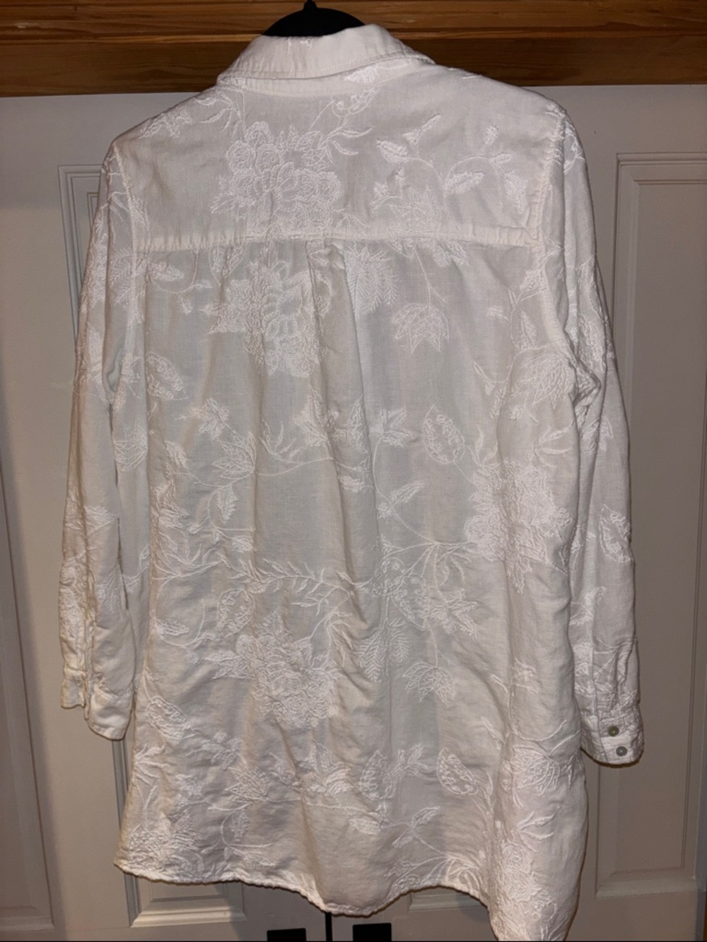 Cynthia Rowley White Embroidered Linen Button-Front Tunic - Picture 7 of 7